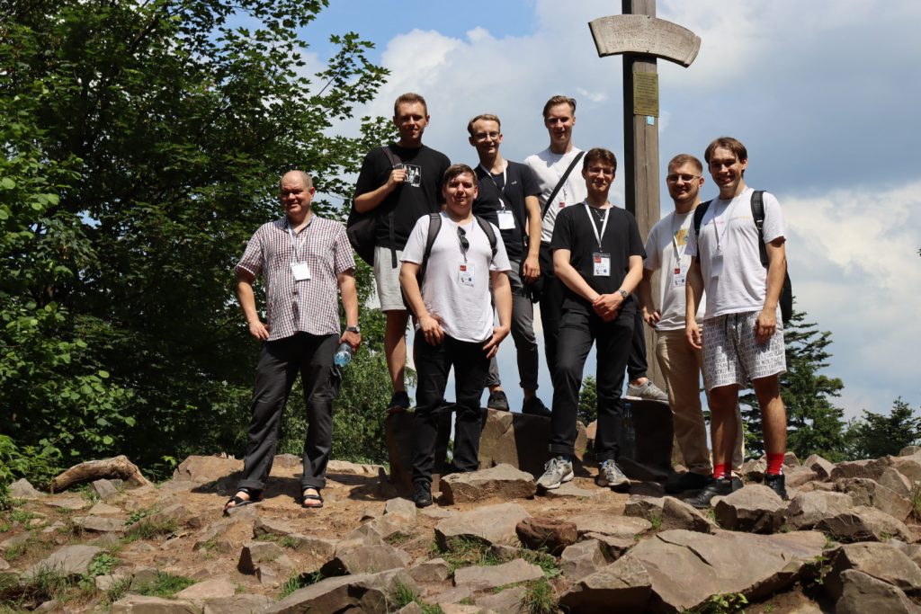 Studenci z Koła Naukowego Konstrukcji Metalowych na Seminarium 