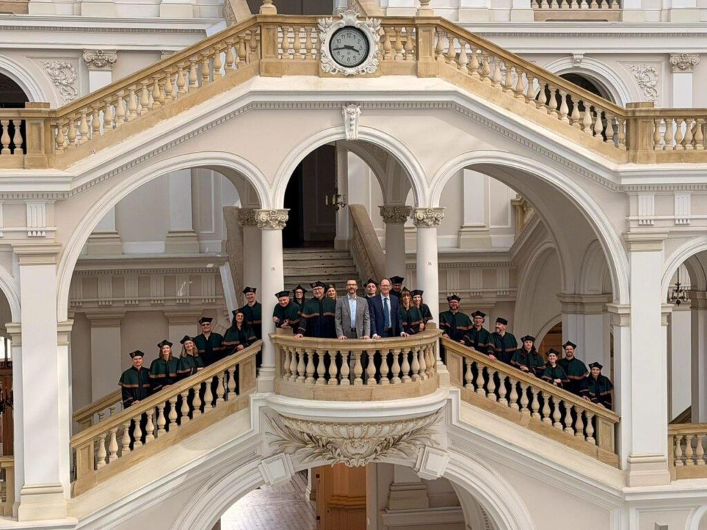 II edycja studiów podyplomowych „Administrowanie Drogowymi Obiektami Inżynierskimi” zakończona